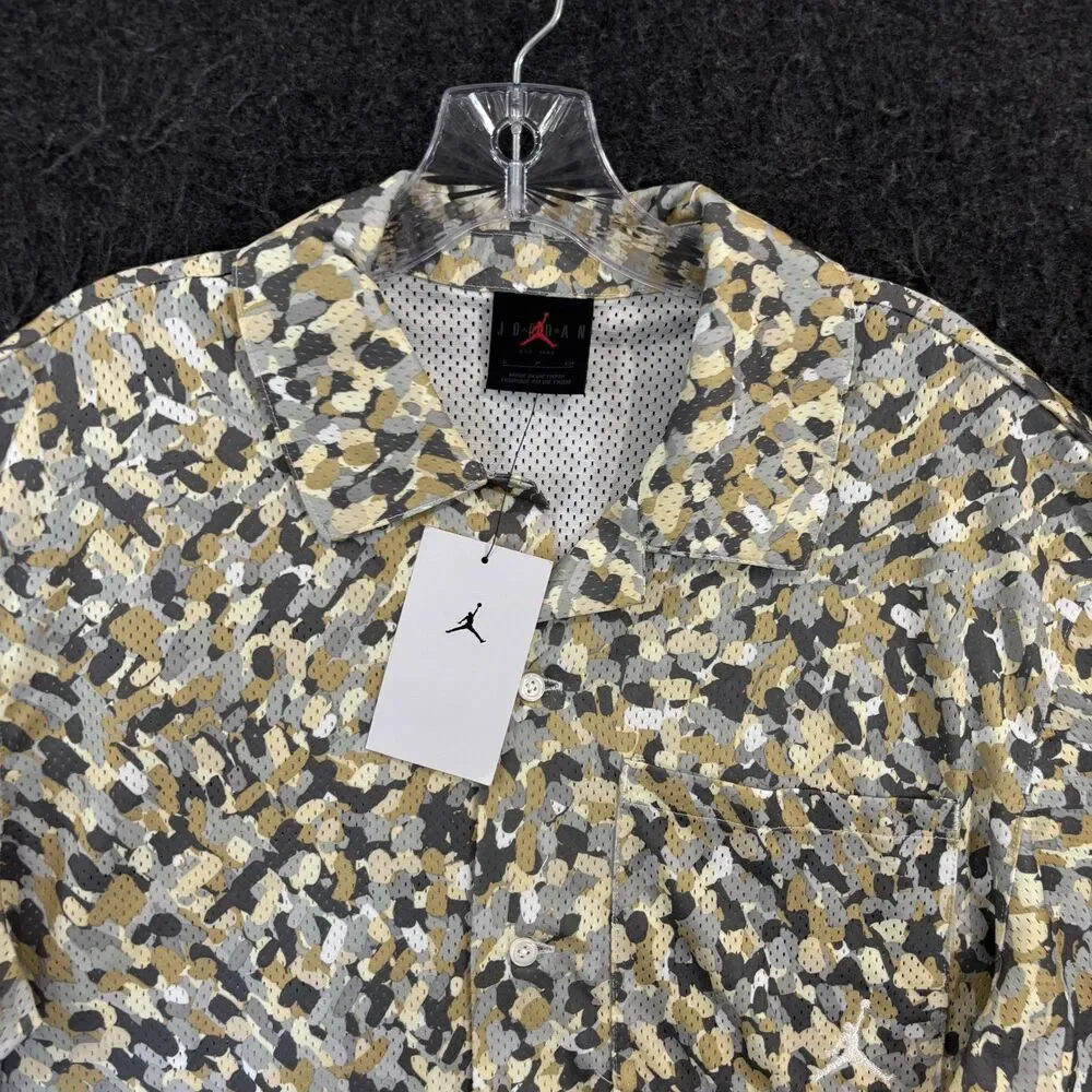Jordan Essentials Poolside Shirt Men's Small Camo Button Up Pocket Camp Mesh